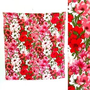 Vintage 60’s pink & red flower garden thick cotton fabric yardage